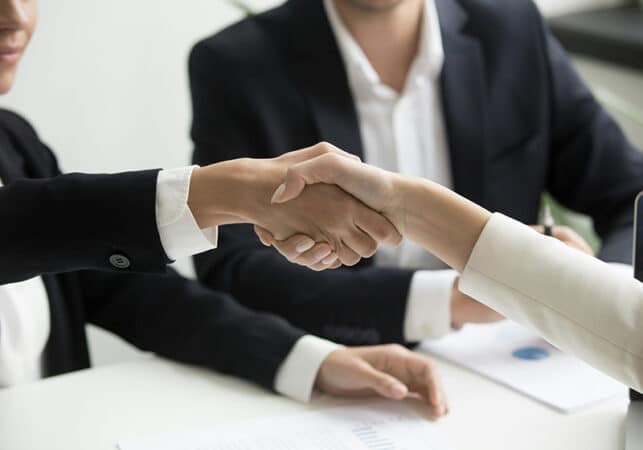 People talking about the best real estate insurance in Portugal